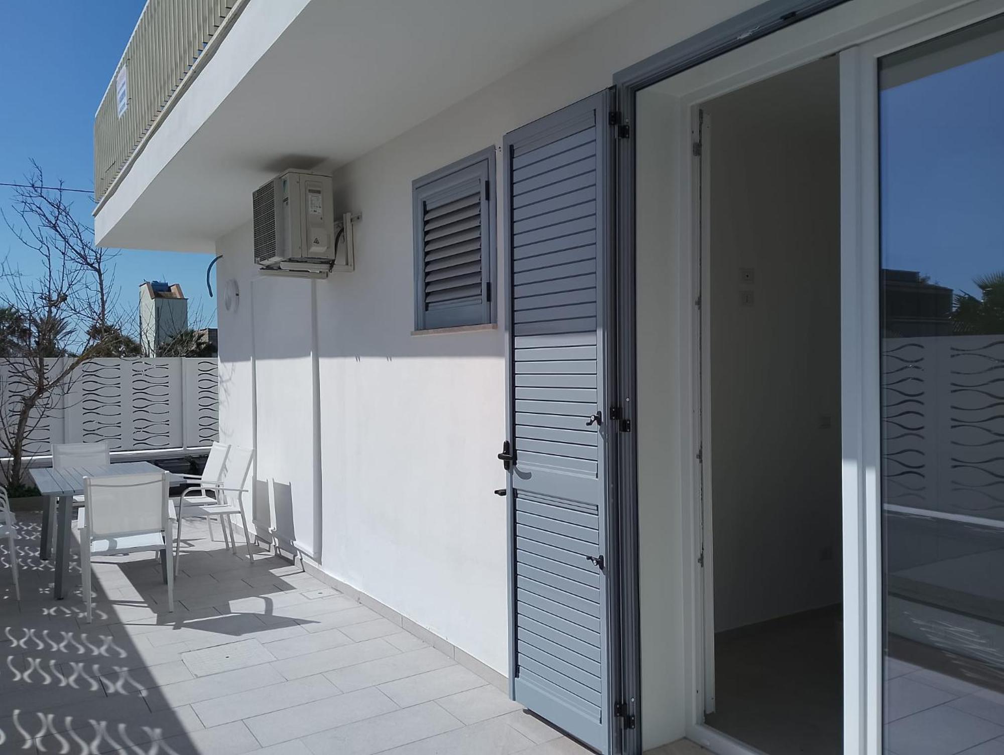 Punta Grossa Apartments By My Home Apulia 토레 라필로 외부 사진